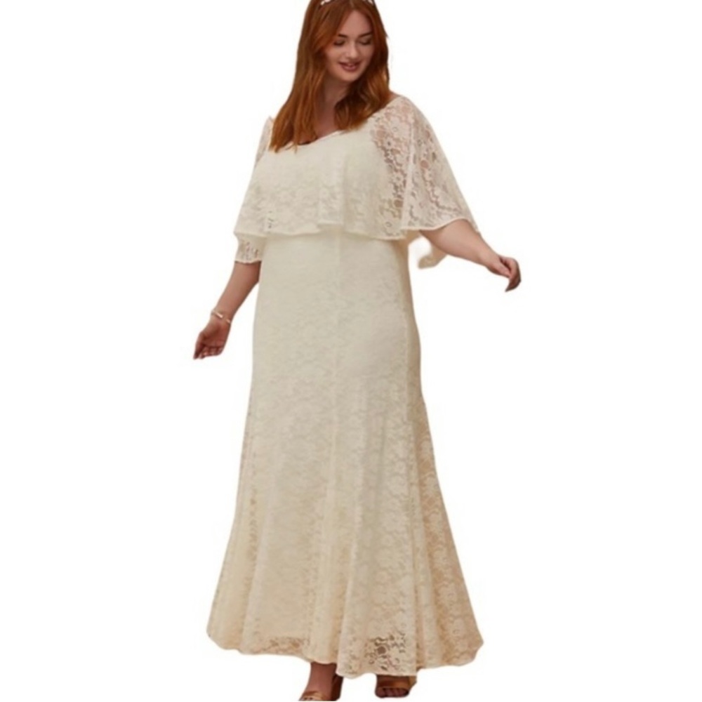 Torrid Ivory Lace Capelet Wedding Dress